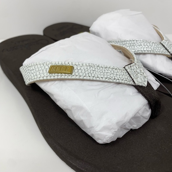Reef Women’s Star Cushion Sassy White Flip Flop Open Toe Sandals Size 6 New - Picture 2 of 10